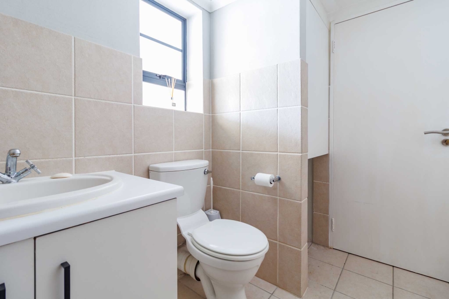 To Let 0 Bedroom Property for Rent in Gardens Western Cape